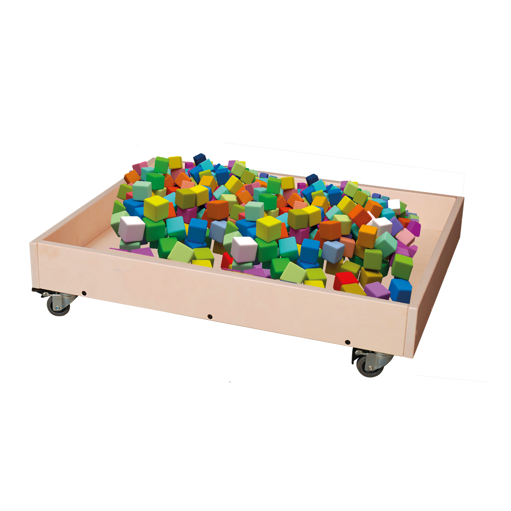 Panuline Taburet Vogn kan også bruges som legemøbel og legevogn til opbevaring af legetøj - fås hos Klarskov møbler ApS - institutionsmøbler