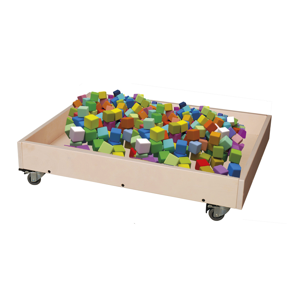 Panuline Taburet Vogn kan også bruges som legemøbel og legevogn til opbevaring af legetøj - fås hos Klarskov møbler ApS - institutionsmøbler