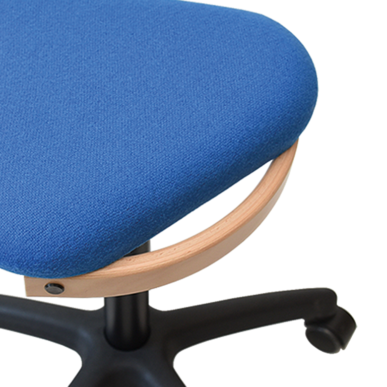 Rengøring af Tonus uld på Ergoret Arbejdsstol - ergonomisk stol fra Klarskov møbler ApS