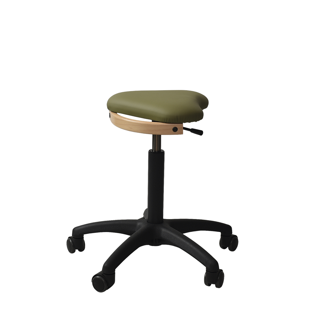 Ergoret Arbejdsstol med vaksbart betræk Haku en ergonomisk stol med gaspatron og hjul fra Klarskov møbler